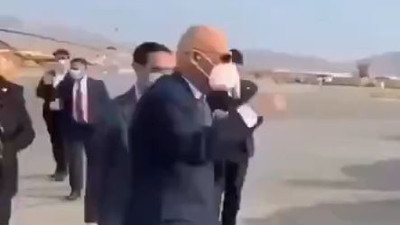 Dünya bu görüntüleri konuşuyor! Afganistan Cumhurbaşkanı'nın ülkeyi terk ettiği görüntüler