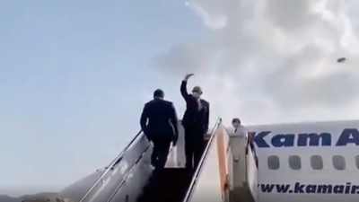 4 arabaya paralar sığmadı... Kendiniz yer, halkı aç bırakırsanız böyle kaçarsınız!