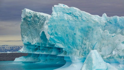 Grönland buzullarının zirvesine ilk kez yağmur yağdı