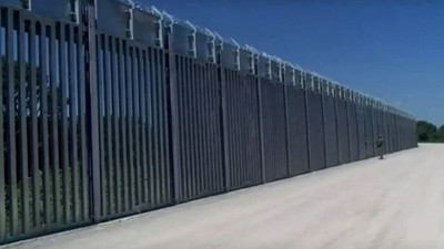 Afgan göçünü engellemek için Türkiye sınırına çelik duvar ördüler