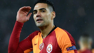 Falcao'nun eşinden gidiyoruz mesajı