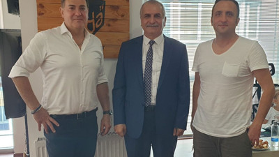 ODA TV'yi ziyaret eden İYİ Partili Ahmet Çelik: Oda TV, bugüne kadar çok ağır bedeller ödedi