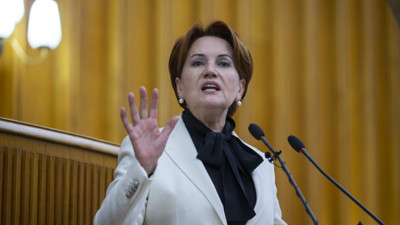 Meral Akşener, A Milli Kadın Voleybol Takımı'nı kutladı