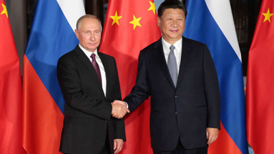 Putin ile Şi Cinping Afganistan'ı görüştü