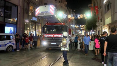İstiklal Caddesi'nde yangın paniği