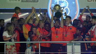 Medipol Başakşehir'de ayrılık (27 Ağustos 2021)