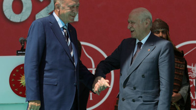Erdoğan ve Bahçeli'nin verdiği kare dikkat çekti: Ne anlama geliyor?