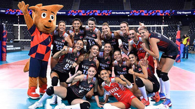 Cumhuriyet'in kadınları çeyrek finalde