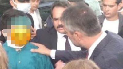 Milli Eğitim Müdürü saçı mavi diye öğrenciye şiir okutmadı. Atatürk’ün gözleri mavi diye mi böyle yaptı