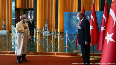 Diyanet, protokolde Genelkurmay'ın önüne geçti