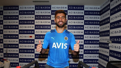 Fenerbahçe yeni golcü transferini açıkladı
