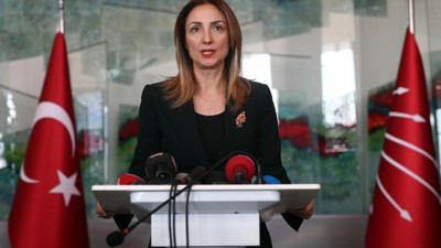 Aylin Nazlıaka, saldırı girişiminin detaylarını anlattı: Partilileri ezmeye çalıştı