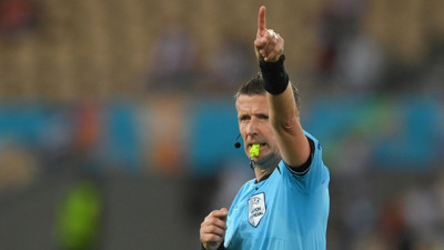 Hollanda - Türkiye maçının hakemi belli oldu