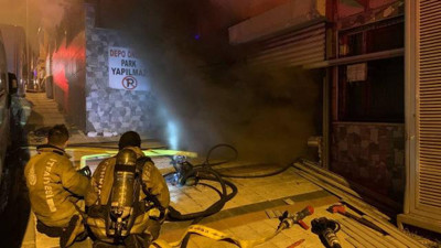 İstanbul'da lastik deposunda yangın