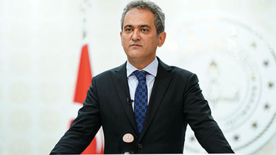 Bakan Özer'den '15 bin öğretmen ataması' açıklaması