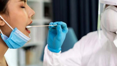 300 TL’ye negatif garantisi. Bu da negatif test borsası. Bir 'BAKAN' yok mu?