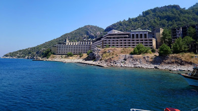 Dağda yangını söndürürken, yamaçtaki koya 'ÇED Gerekli değildir' raporu vermişler