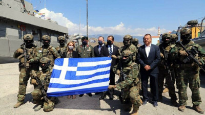 Yunan Genelkurmay Başkanı silahsız olması gereken burnumuzun dibindeki Meis Adası’na gelip meydan okumuş