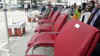 Amasya'da İlköğretim Haftası kutlamasına iktidar bloğundan kimse katılmadı