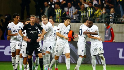 Fenerbahçe, E. Frankfurt'u elinden kaçırdı!