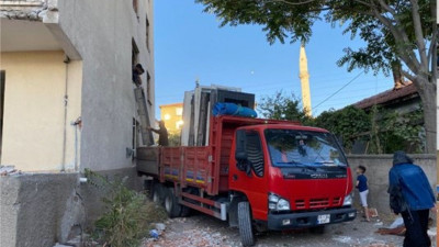 Metruk binaları yıkarak Suriyeli göçmenleri durdurma formülü