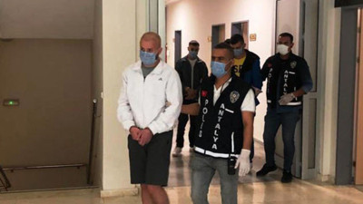 Kiraladıkları otomobili önce satıp, sonra çaldılar