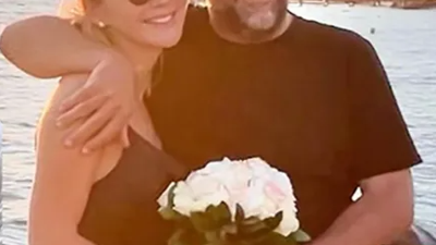 Ece Erken her şeyi bir anda silip attı