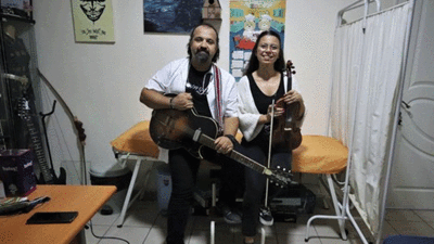 Sıradışı doktora hasta olmak istemeyen bile gitmek istiyor