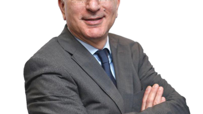 Mahfi Eğilmez, bugünkü yazısında ülkeyi nasıl batırdığını anlattı