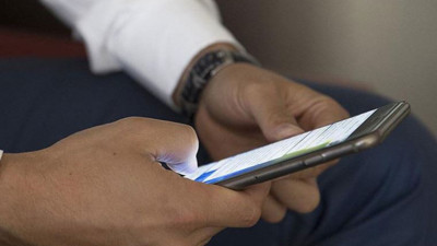 O hastalığa davetiye çıkarıyor! Cep telefonu ile tuvalete girenler dikkat