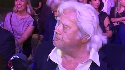 Cüneyt Arkın'dan muhabirin elini ayağına dolaştıran sözler