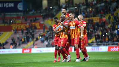 Galatasaray, Kayseri'de de dağıldı