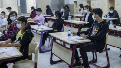 Din kültürü öğretmeninden derste skandal sorular