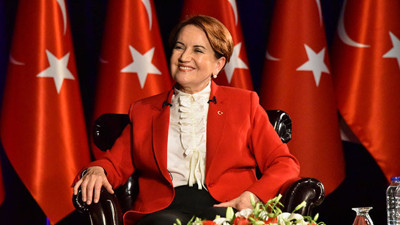 İYİ Parti lideri Akşener canlı yayında adaylığını açıkladı