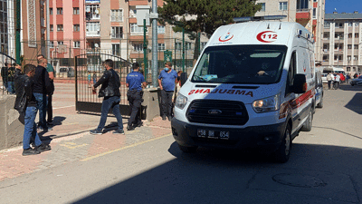 Okul müdürüne saldırı