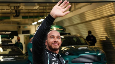 Formula 1'de Hamilton 100'üncü zaferine ulaştı