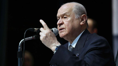 Devlet Bahçeli seçim barajının düşürülmesini ısrarla istemişti ama son anket sonuçları MHP'de moralleri bozdu