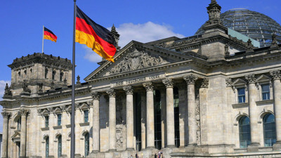 18 Türk siyasetçi Federal Meclis'e girdi