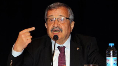 Uluç Gürkan'dan Hollanda basınına hodri meydan. Yazdıkları başlık çileden çıkardı