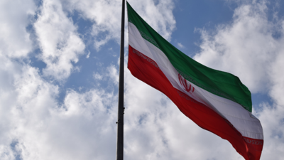 İran'dan Güney Koreli dev şirketlere yasaklama