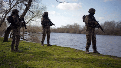 Sınırda 5 kişi yakalandı