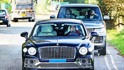 Ronaldo'nun şoförü benzin kuyruğunda