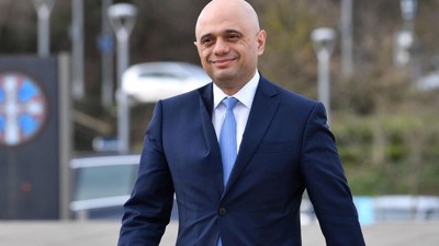 İngiliz Bakan: Aşı olmayan kendine başka iş baksın