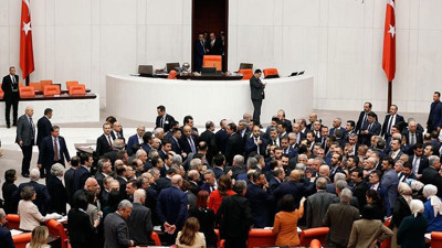 Vekillerin elektriğini almak için Meclis'e topraklama