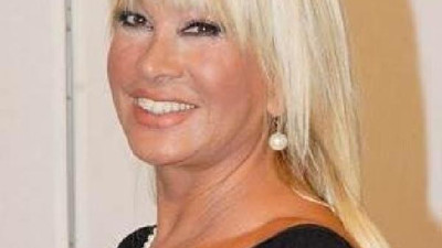 Pakize Suda’ya vasi atandı. Gerçekten yalan dünya. Sanat dünyasının ünlü ismine akıl zayıflığı var diye mahkemeye başvurdular