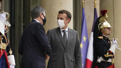 Macron, ABD'li yetkililerle 'denizaltı kriz'i için görüştü