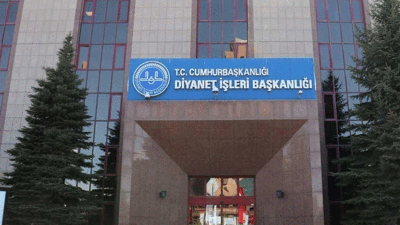 Dev ihalelerle gündem olan Diyanet'in sattığı Kuran'ın fiyatı tartışma tarattı