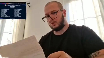 Şahan Gökbakar, TRT spikerini ti’ye aldı