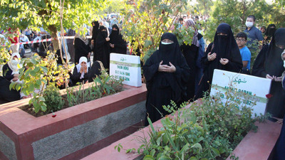 Halk düşmanı PKK'nın bu katliamını unutma Türkiye. Kurban eti dağıtan 4 genci 3. kattan aşağıya atarak öldürmüştü