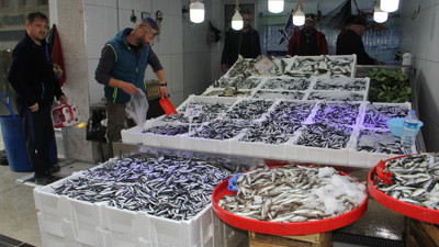 Tezgahlarda hamsi bolluğu